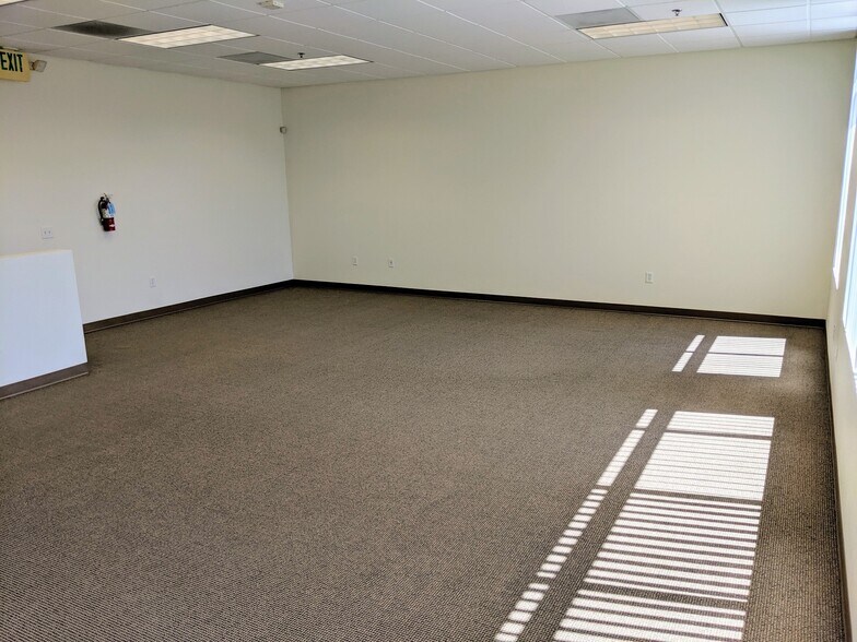 More Photos Of 1116 Cadillac Ct, Milpitas Flex For Lease