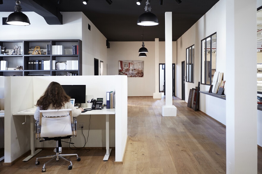 More Photos Of 4310 21st St, Long Island City Warehouse For Sale