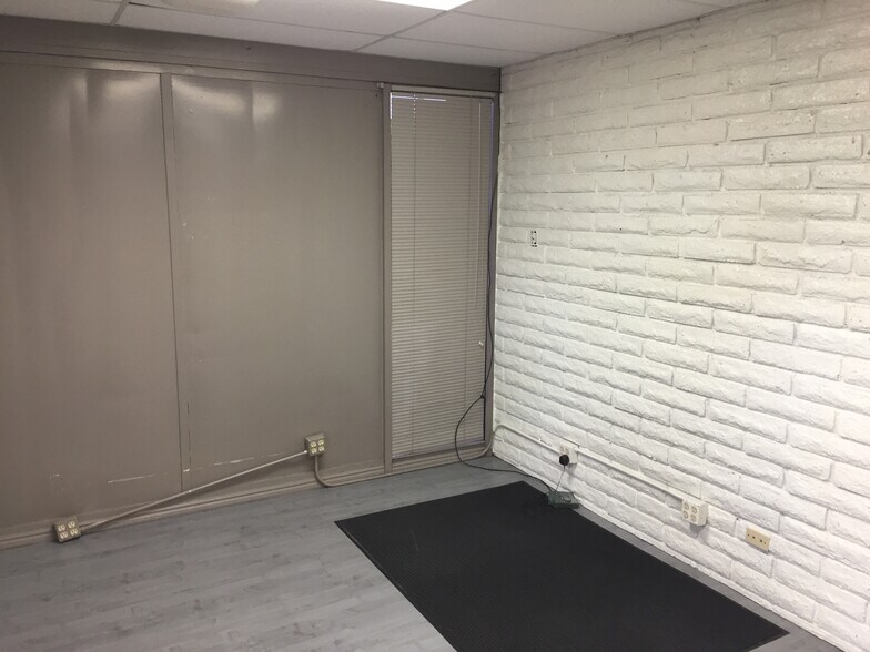 More Photos Of 1051 E Wardlow Rd, Long Beach Office For Lease