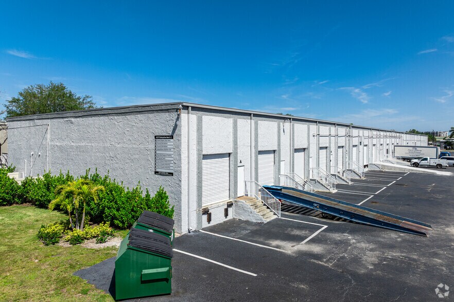 Primary Photo Of 4227 Enterprise Ave, Naples Warehouse For Lease