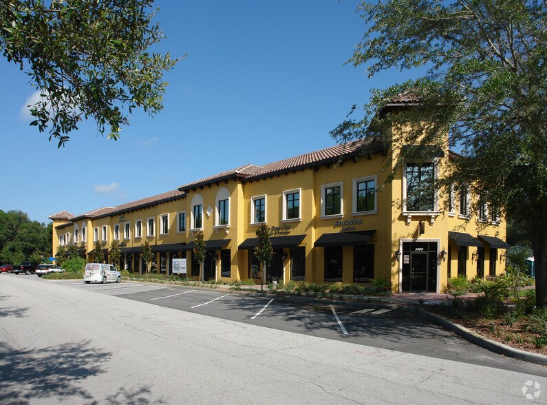 More Photos Of 142-152 W Lakeview Ave, Lake Mary General Retail For Lease