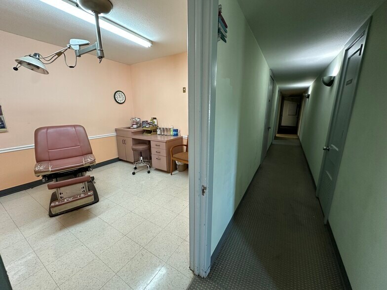 More Photos Of 2317 Fannin St, Houston Office For Sale