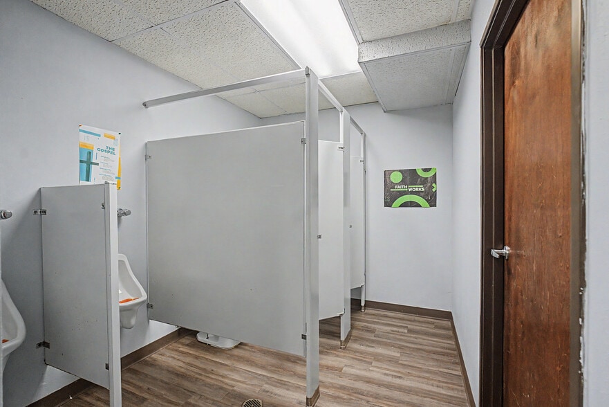 More Photos Of 2111 Skyline Dr, Mesquite Religious Facility For Sale