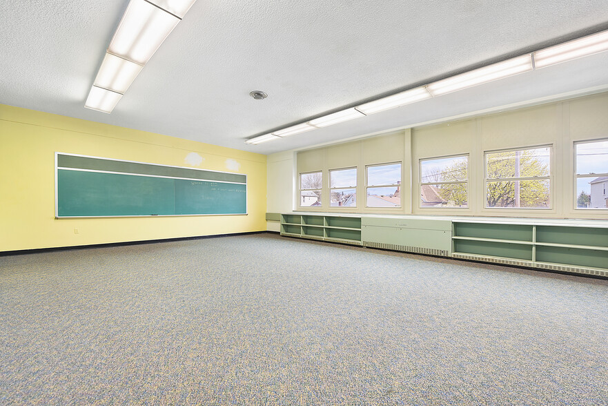 More Photos Of 219 W Schwab Ave, Munhall Schools For Sale
