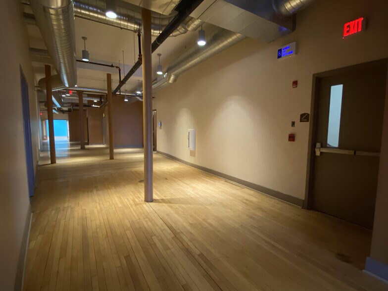 More Photos Of 686 Main St, Buffalo Loft Creative Space For Lease