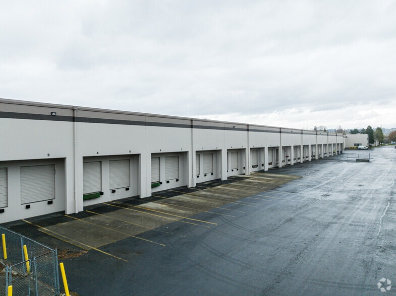More Photos Of 21901 67th Ave S, Kent Distribution For Lease