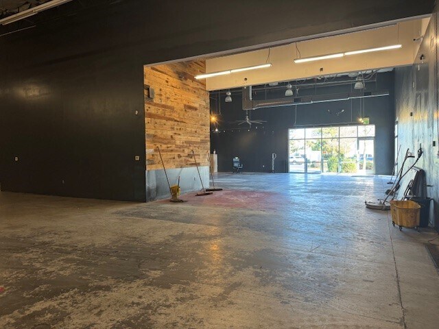 More Photos Of 9175 Union Park Way, Elk Grove Warehouse For Lease