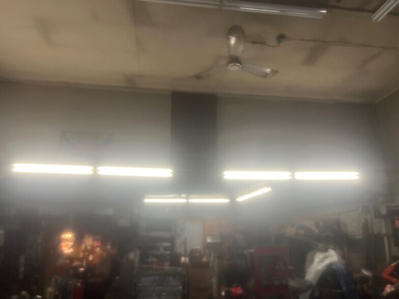 More Photos Of 98 Van Schaick Ave, Cohoes Specialty For Sale