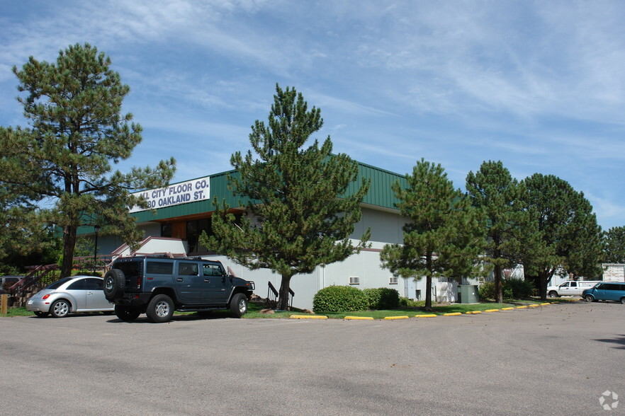 More Photos Of 4780 Oakland St, Denver Warehouse For Sale