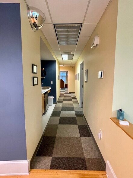 More Photos Of 5003 Southpark Dr, Durham Medical For Sale