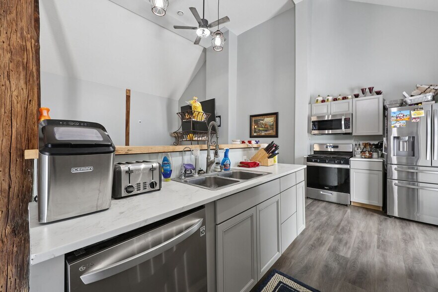 More Photos Of 1520 Island Rd, Circleville Multifamily For Sale