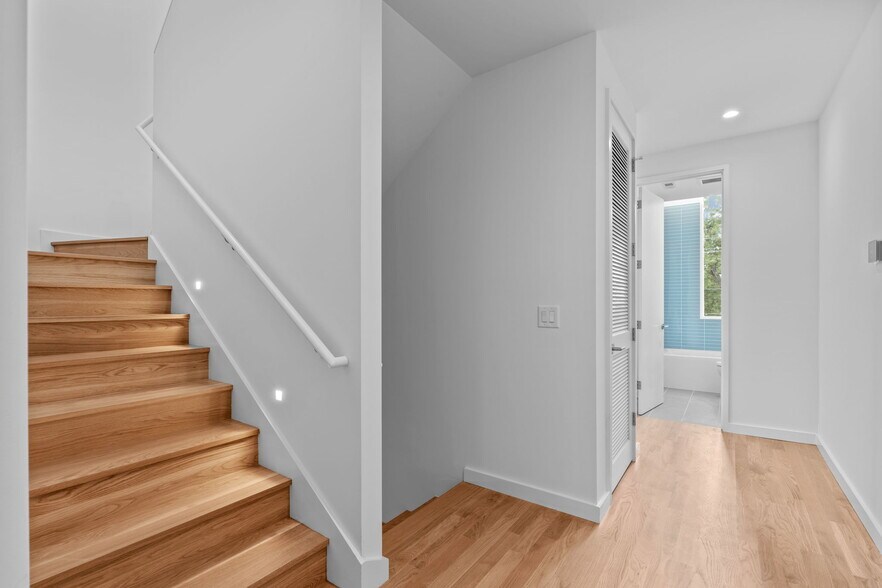 More Photos Of 501 S Bloodworth St, Raleigh Apartments For Sale