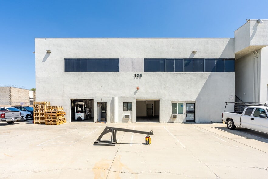 More Photos Of 127-129 S 8th Ave, La Puente Warehouse For Sale