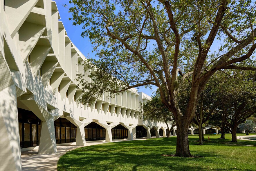 More Photos Of 5000 T Rex Ave, Boca Raton Office For Lease