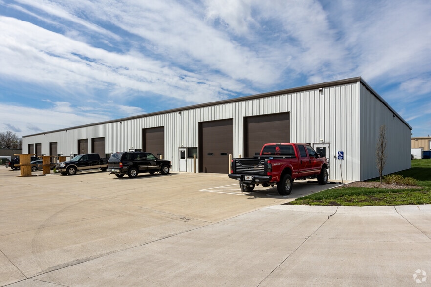 More Photos Of 1472 NE 69th Pl, Ankeny Industrial For Lease