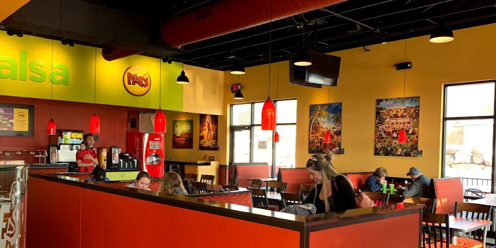 More Photos Of 928 W Antelope Dr, Layton Storefront Retail Office For Sale