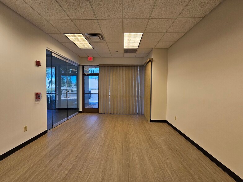 More Photos Of 18205 N 51st Ave, Glendale Medical For Lease