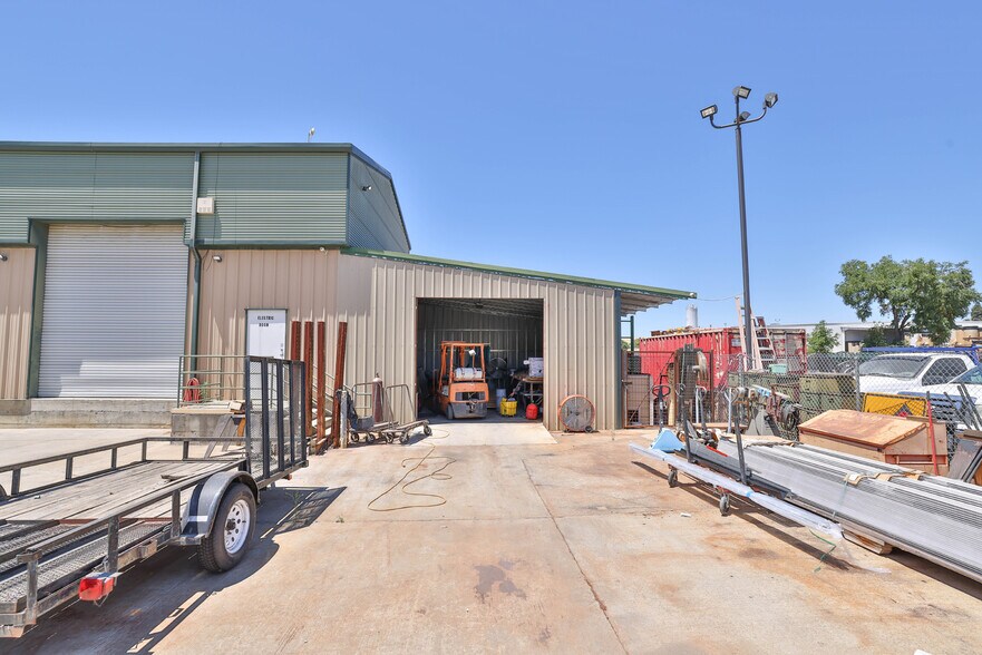 More Photos Of 6620 Monterey Rd, Gilroy Warehouse For Sale