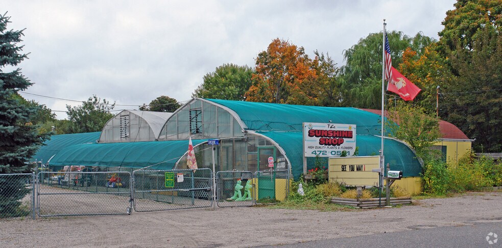 More Photos Of 482 Sylvan Ave, Bayport Garden Center For Sale