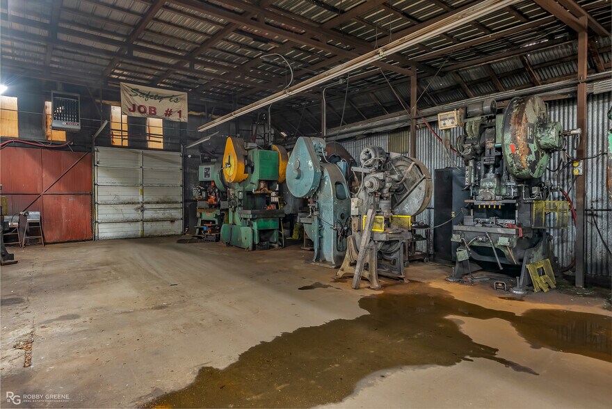 More Photos Of 1326 East St, Minden Industrial For Sale