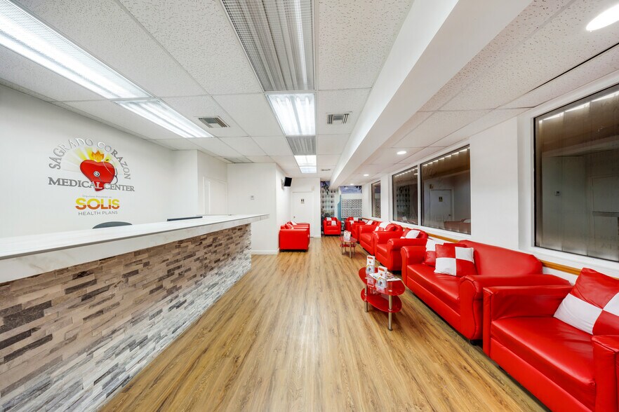 Primary Photo Of 700 E 1st Ave, Hialeah Medical For Lease