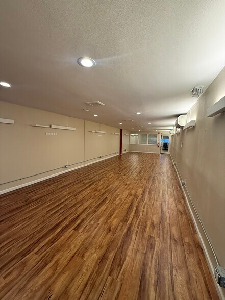 More Photos Of 17 E 4th Ave, San Mateo Office For Lease
