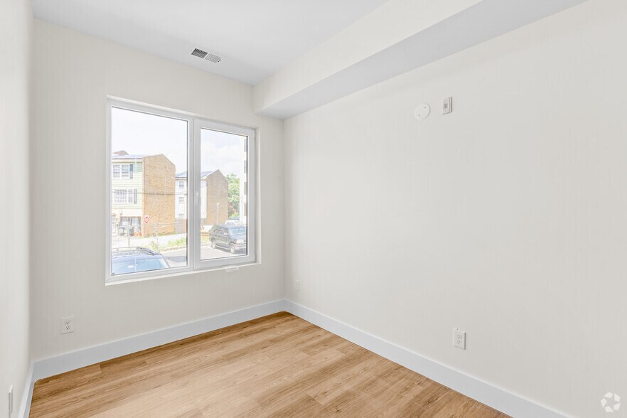More Photos Of 1415 Young St SE, Washington Multifamily For Sale