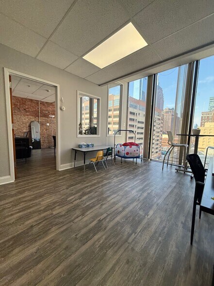 More Photos Of 205 N Broad St, Philadelphia Medical For Lease