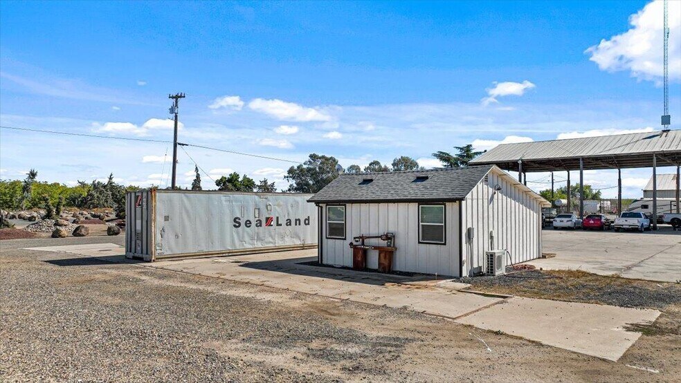 More Photos Of 5600 State Highway 108, Oakdale Warehouse For Lease