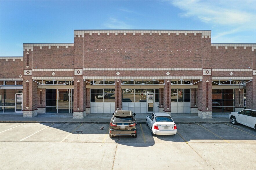 More Photos Of 16512-16580 El Camino Real St, Houston Storefront For Lease