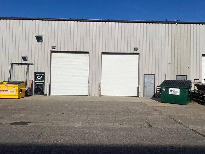 More Photos Of 7609 Sparrow Dr, Leduc Warehouse For Sale