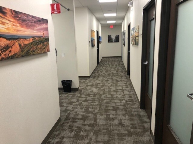 More Photos Of 414 4th St, Woodland Showroom For Lease