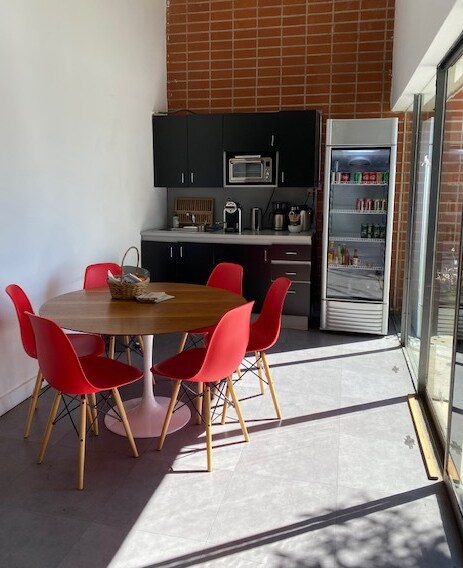 More Photos Of 4200 Sepulveda Blvd, Culver City Office For Lease