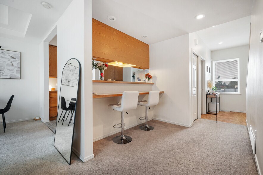 More Photos Of 620 SW 155th St, Seattle Apartments For Sale