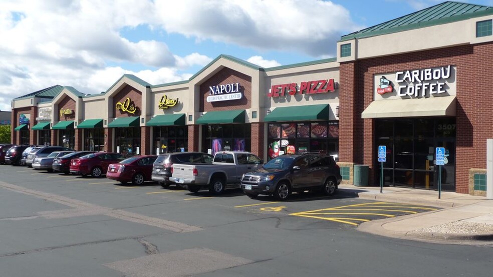 Primary Photo Of 3507 NW Round Lake Blvd, Anoka General Retail For Lease