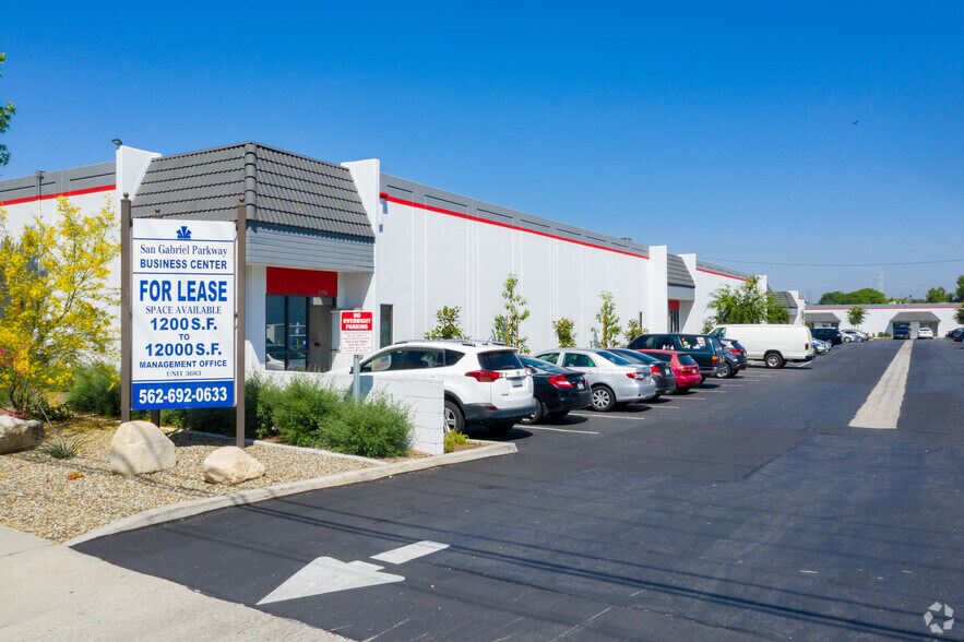 More Photos Of 3619-3735 San Gabriel River Pky, City of Industry Distribution For Lease