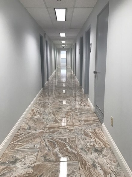 More Photos Of 200 W Illinois Ave, Midland Office For Lease