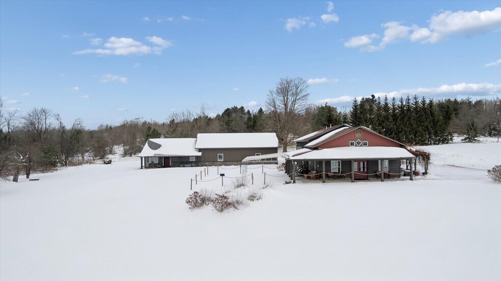 More Photos Of 8370 Lakeview Rd, Alanson Winery Vineyard For Sale
