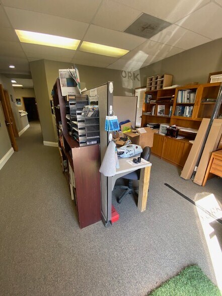 More Photos Of 2013 E Prairie Cir, Olathe Warehouse For Sale