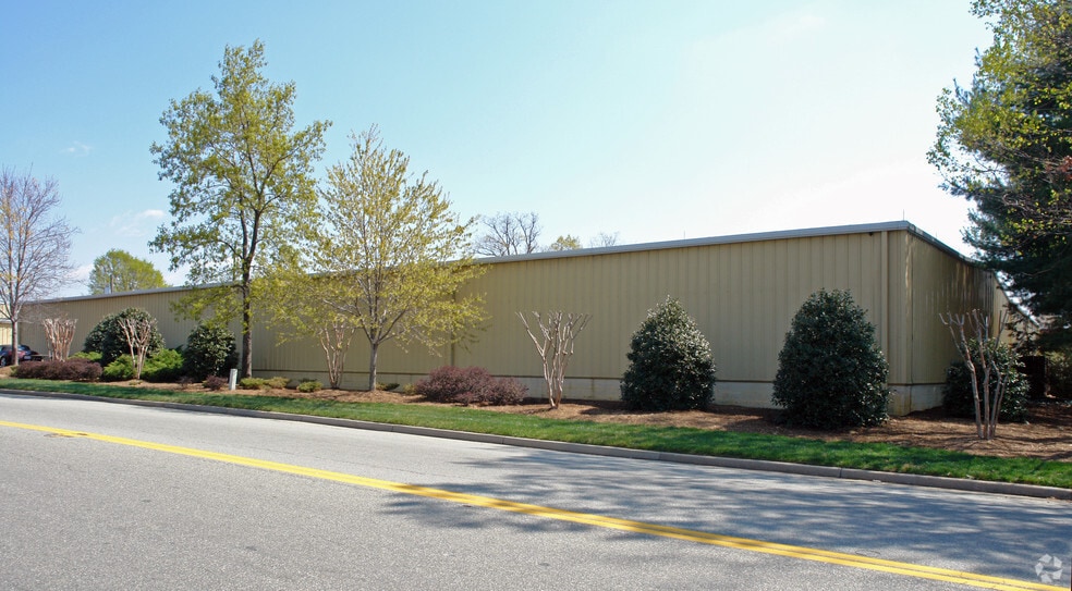 More Photos Of 521 Research Rd, Richmond Light Manufacturing For Sale
