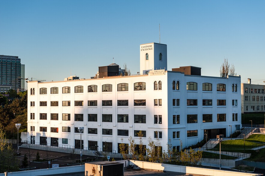 More Photos Of 123 NE 3rd Ave, Portland Office For Lease