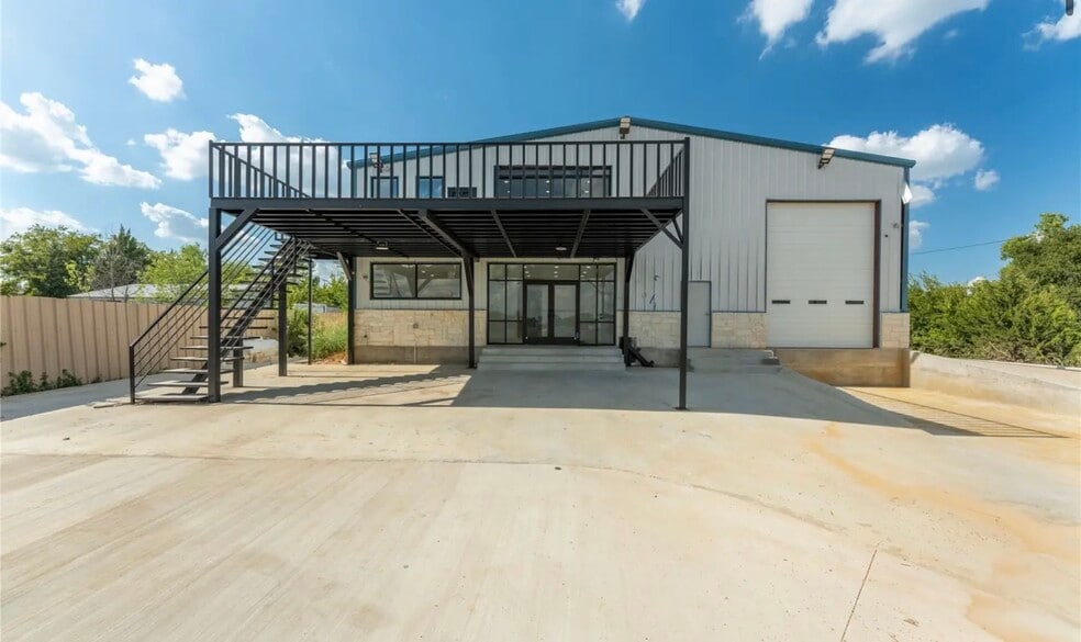 Primary Photo Of 10105 US-67, Alvarado Warehouse For Lease