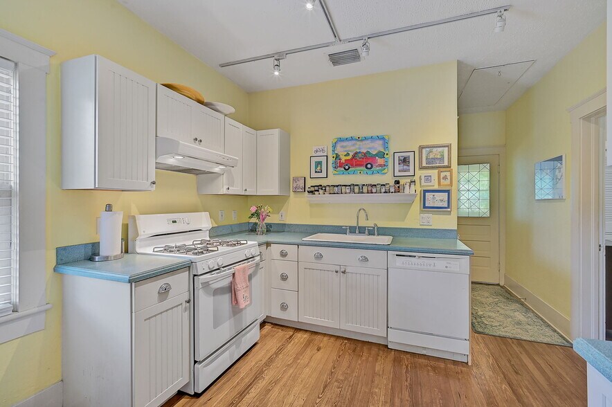 More Photos Of 628 N Orange Ave, Sarasota Land For Sale