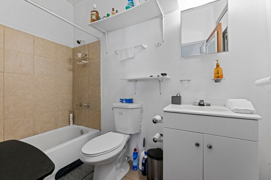 More Photos Of 6200 Melton Rd, Gary Hotel For Sale