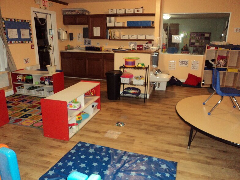 More Photos Of 2563 Development Dr, Green Bay Office For Lease