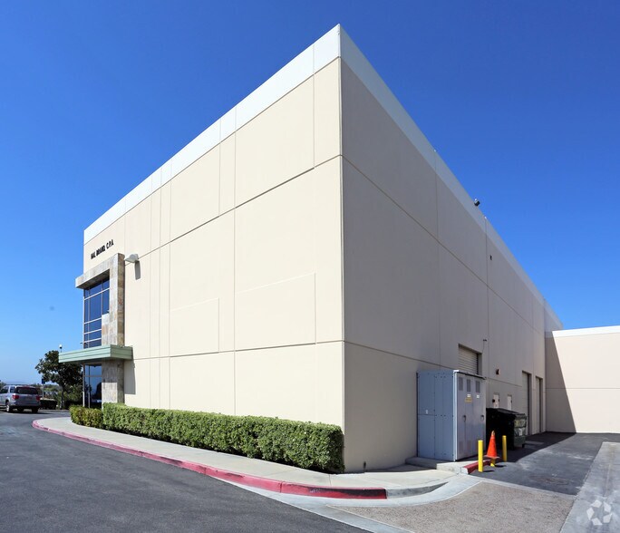 More Photos Of 26233 Enterprise Ct, Lake Forest Light Manufacturing For Lease