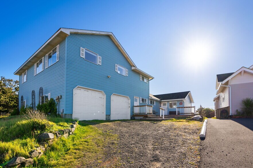 More Photos Of 259 S Pacific St, Rockaway Beach Specialty For Sale