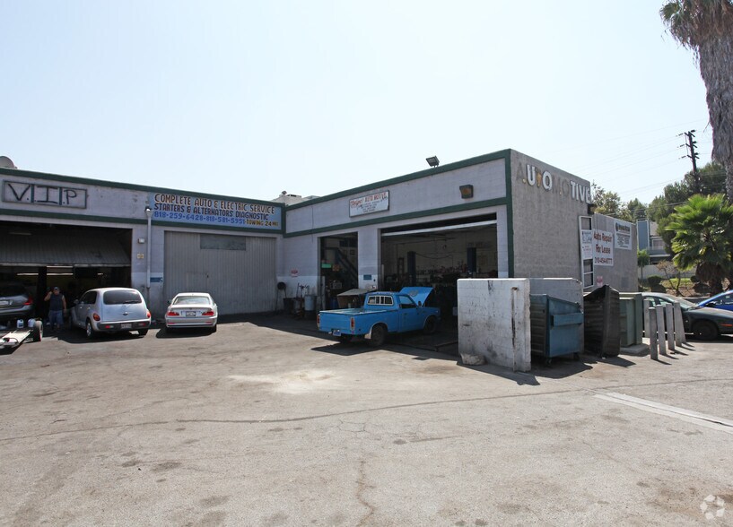 More Photos Of 12295 Osborne St, Pacoima General Retail For Sale