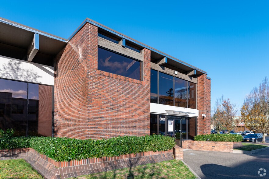 More Photos Of 8801 S Tacoma Way, Tacoma Freestanding For Lease