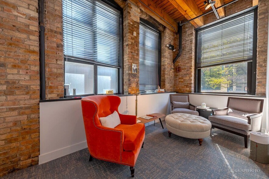 More Photos Of 1123 W Washington Blvd, Chicago Office For Lease